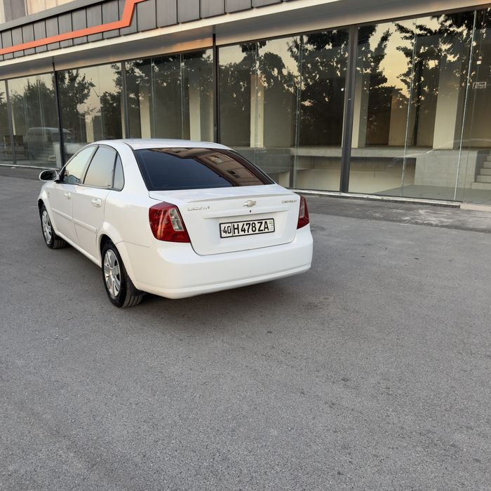 Lacetti sotiladi