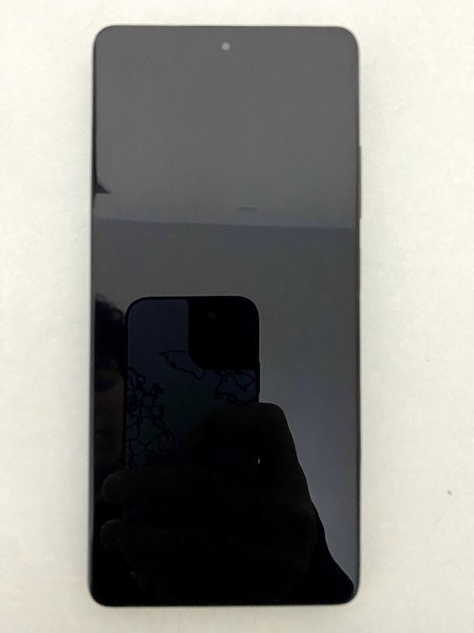 Redmi not 12 pro+ 5 g xotira 256 aperativniy xotira 8+8GB Holati ideal