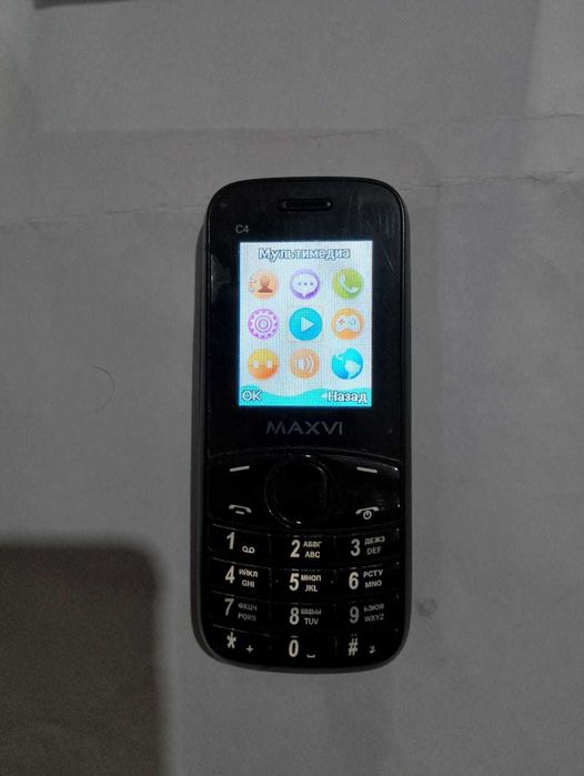 Maxvi C4, Телефон, Кнопочный