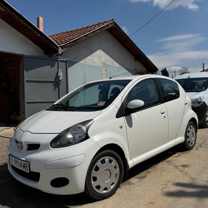 Перфектна за града! Toyota Aygo – Нисък разход и евтина поддръжка