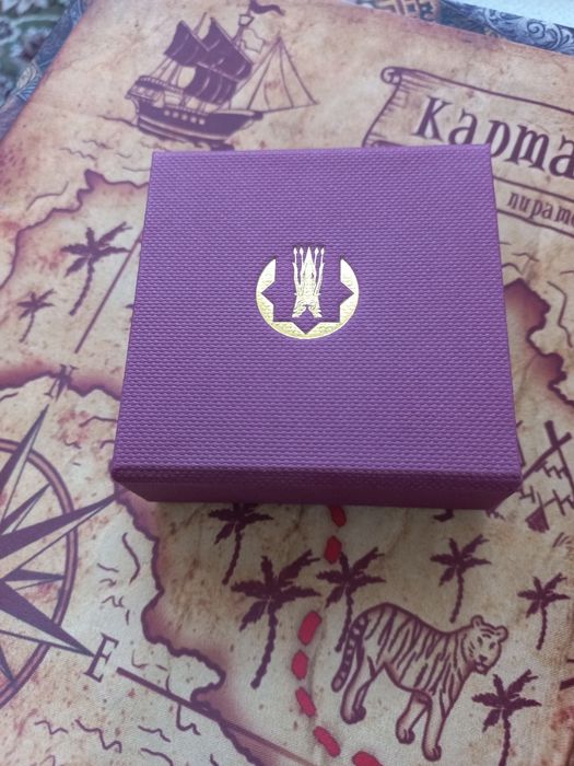 Продам коллекционные серебряные монеты