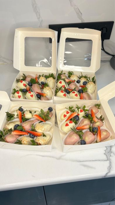 Клубника в шоколаде на 8марта