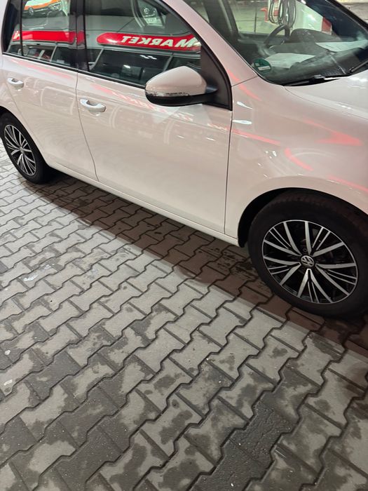 Vând Volkswagen Golf 6