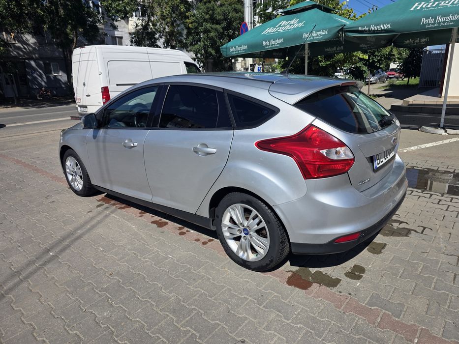 FORD Focus 2011 — imagine 4