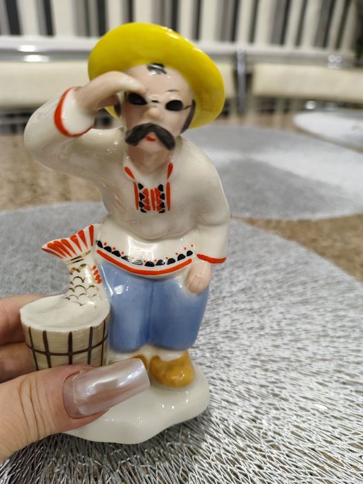 Продам статуэтки 50-70г