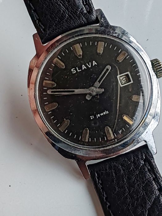 Ceas Slava Calendar Mecanic 21 rubine Funcționează excelent!