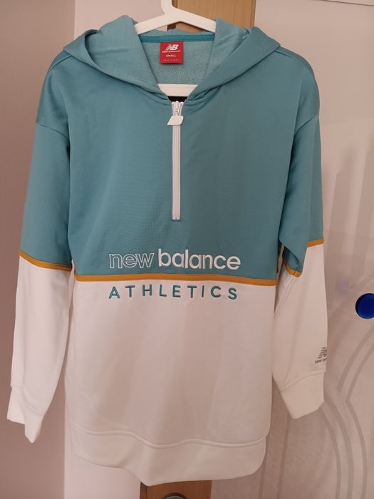 "Nike" суичер р-р S.  "New balance"