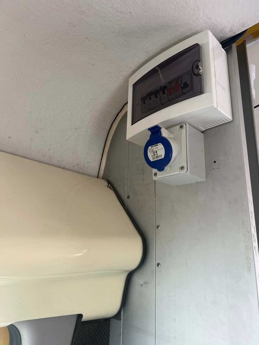 Бус за бързо хранене