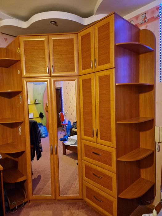 Шкаф для спальни или детской