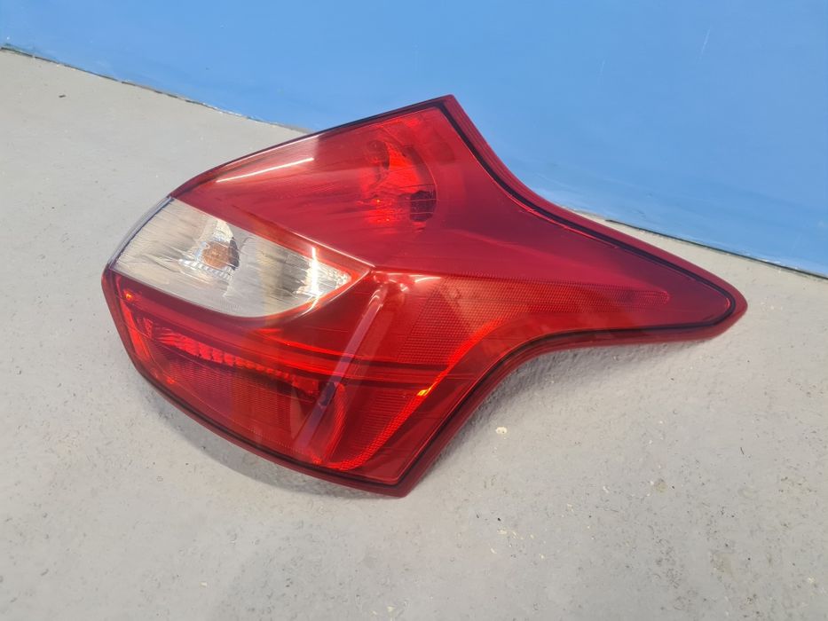 Stop de frana dreapta Ford Focus mk3 hatchback