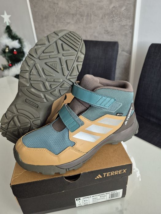 Зимни Маратонки, обувки