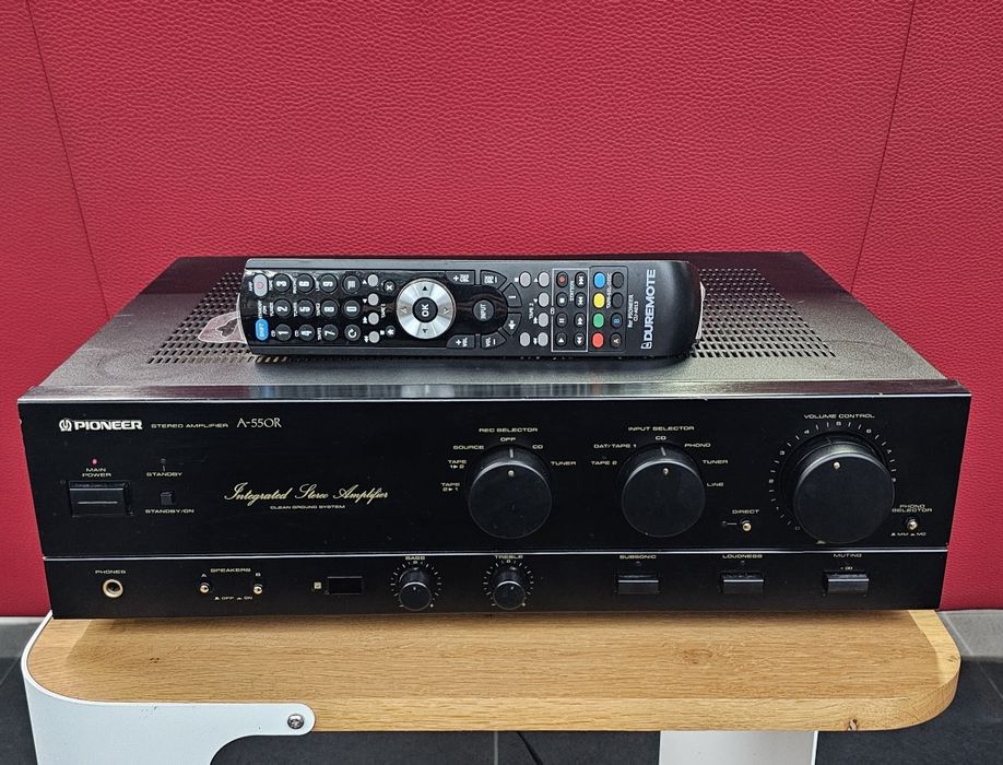 Amplificator PIONEER A 550 R cu telecomanda