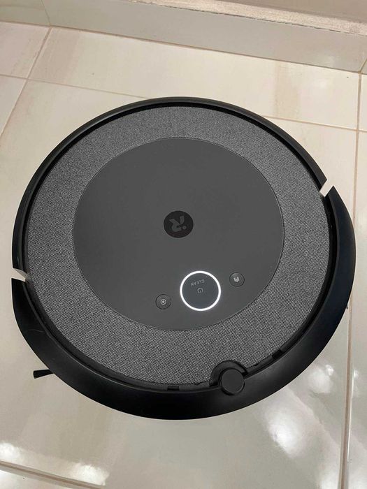 iRobot Roomba i3