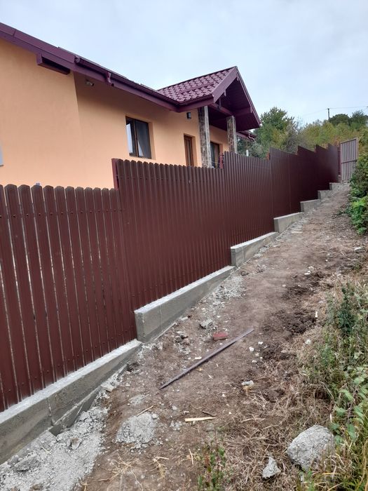 Construim garduri și porți