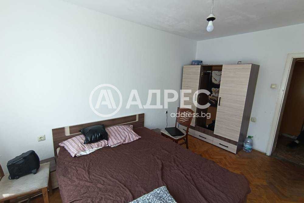 Продава се Тристаен апартамент в Разград, Център - 100 кв.м за 1296 €/кв.м - Снимка #5