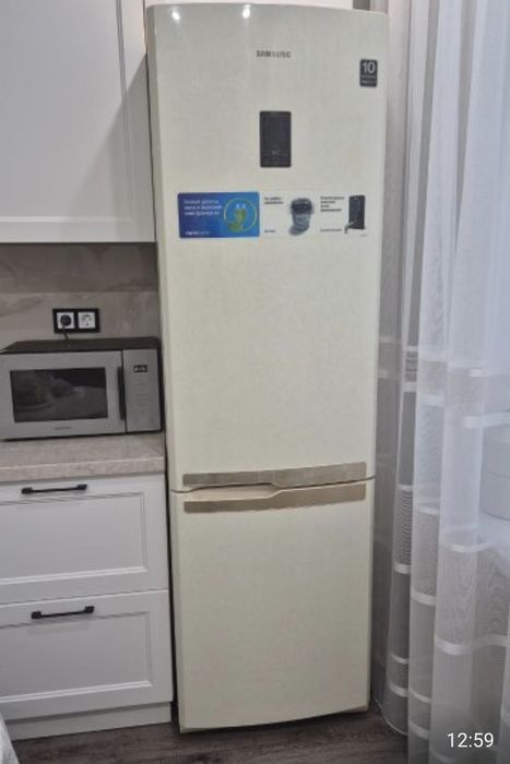 Холодильник SAMSUNG