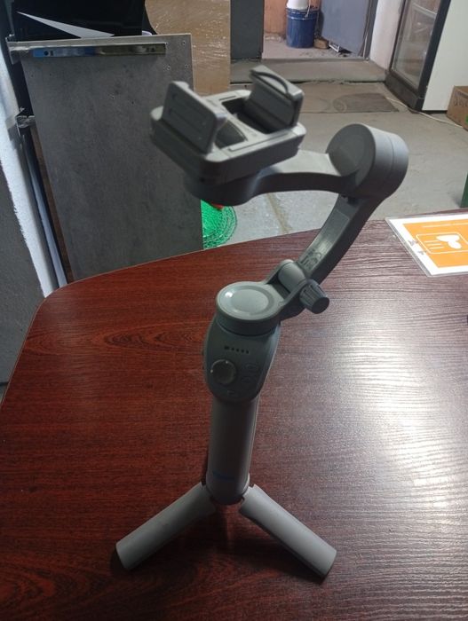 Стабилизатор для смартфона