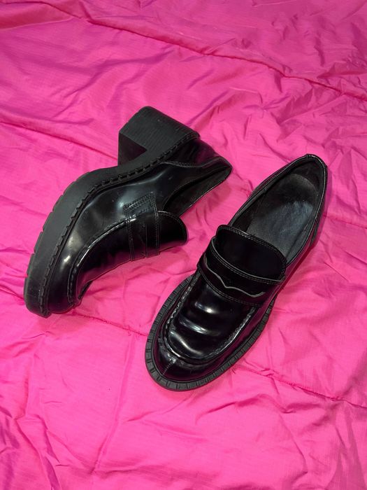 Продается обувь женская брендовая