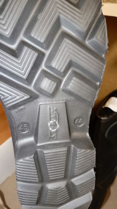 Спец обувь  қысқы Етік  44 размер