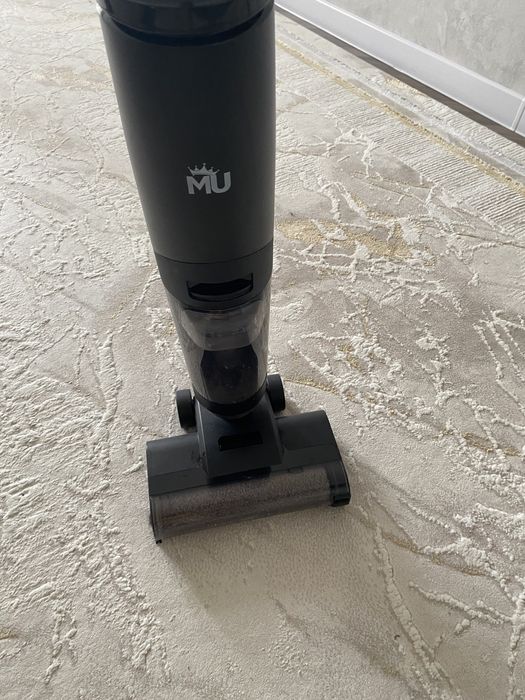 Продам пылесос вкртикальный