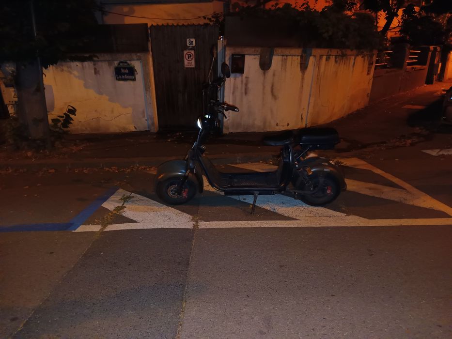 Vând sau schimb cu scuter electric