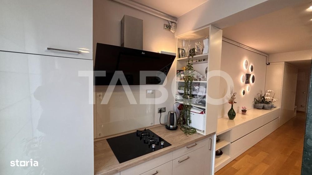 Penthouse 3 camere si doua locuri parcare de vanzare in City Residence
