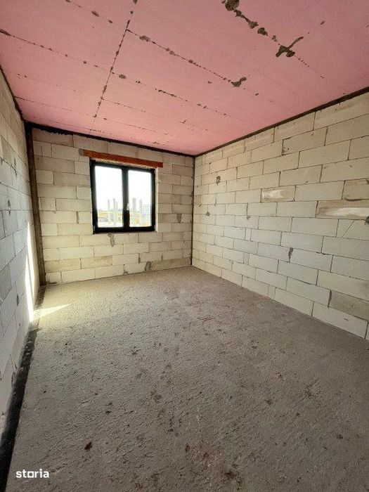 Casa individuala, la rosu, 161 mp,  Fratautii Vechi