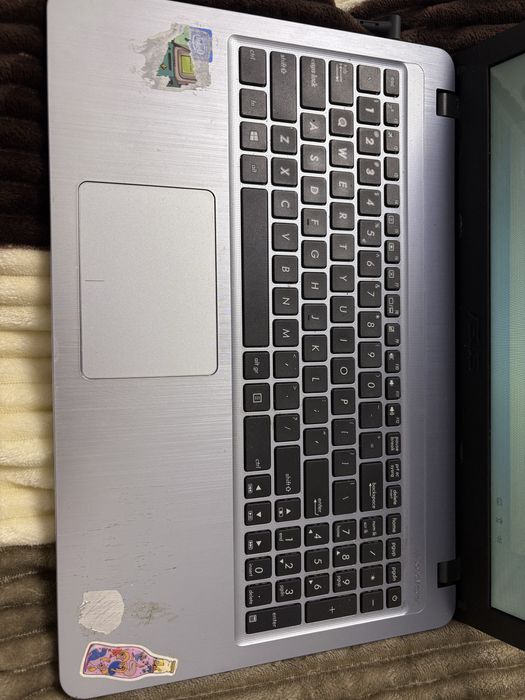 Laptop Asus X540MA