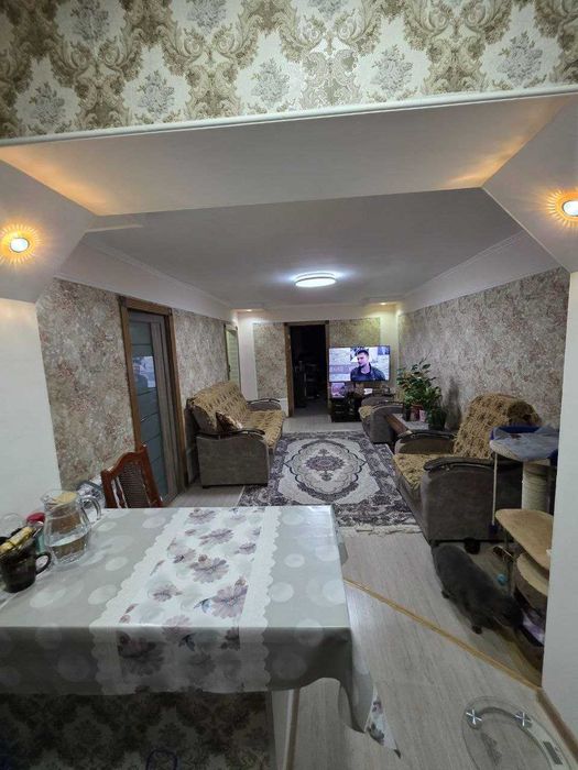 Продается 2-х комнатная квартира с ремонтом на Чехова 2/2/4