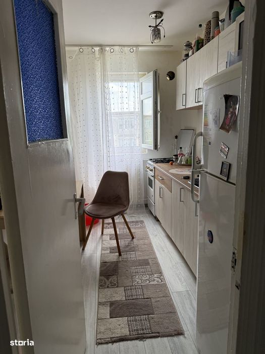 Craiovita Nouă, etaj 4/4, preț 83 000 euro negociabil