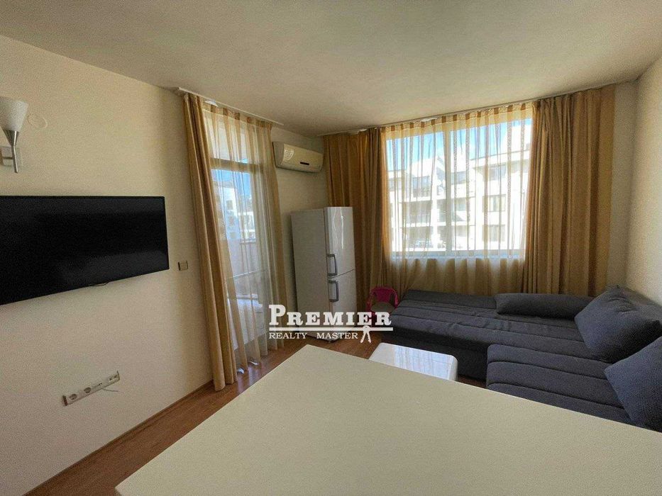 Продава се Двустаен апартамент в к.к. Слънчев бряг - 85 кв.м за 965 €/кв.м - Снимка #1