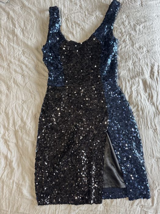 Парти рокли 5 модела с пера, пайети