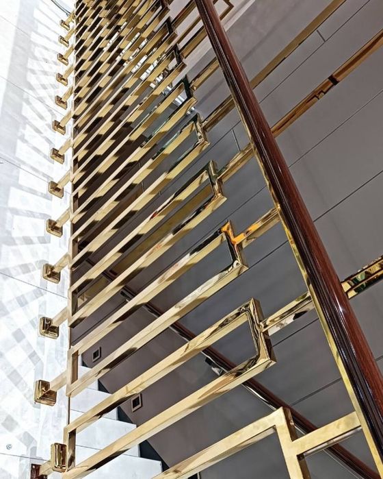 Перила из нержавейки навесы из стекла