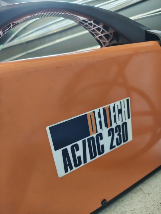 Заваръчен апарат  JASIC AC DC 200