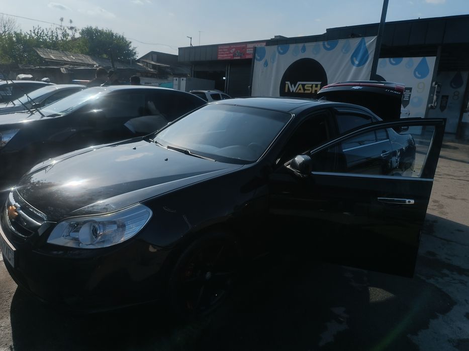 Продам автомобиль эпика 2.4 мотор автомат коробка метан газ