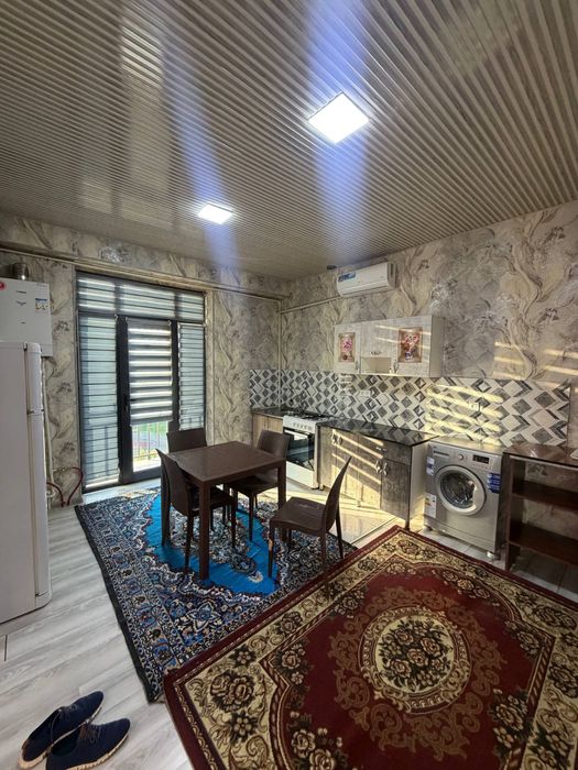 Чиланзар 23. Срочно. Новостройка. 2 х комнатная