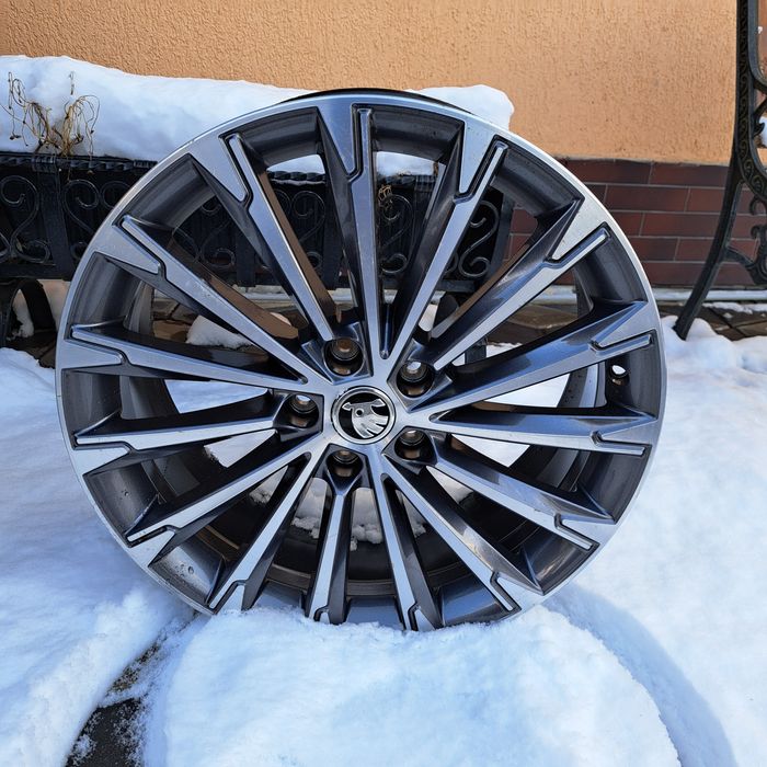 Janta Originală Skoda Octavia 4 RS R19 Nouă