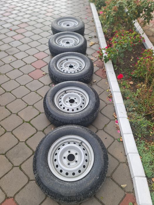 Vând 5 Anvelope cu jante 185 R14C Noi 2026