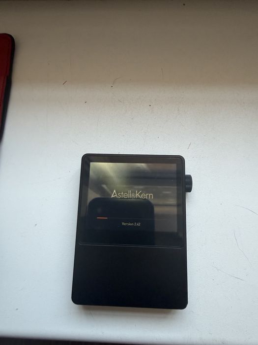 Продам  Hi FI плеер ASTELL&KERN AK 100