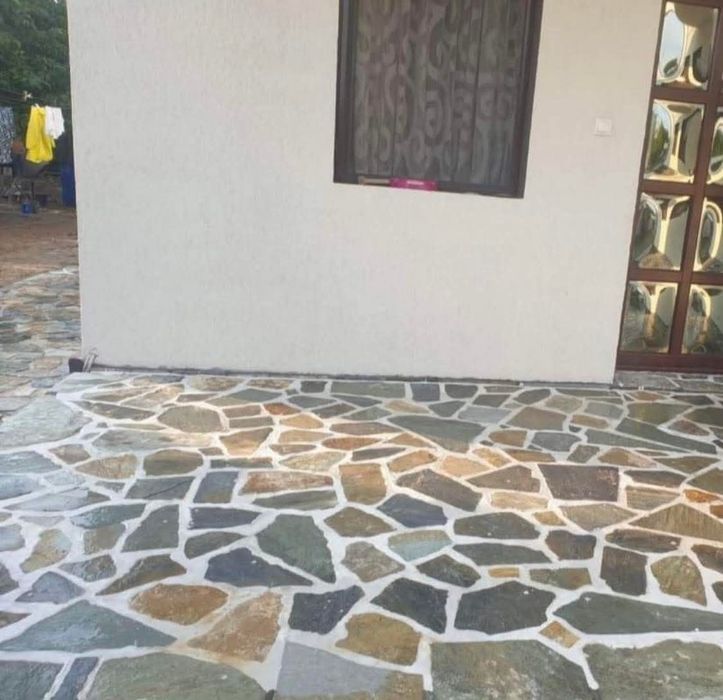 Piatra naturala de munte si montaj