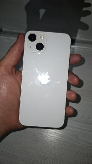 iPhone 13 rangi oq