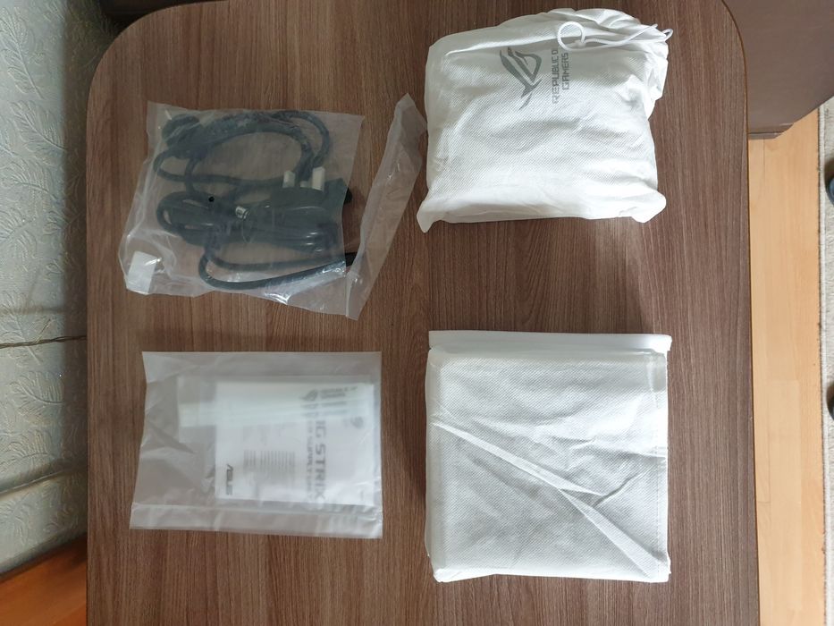 ROG Strix 850G White