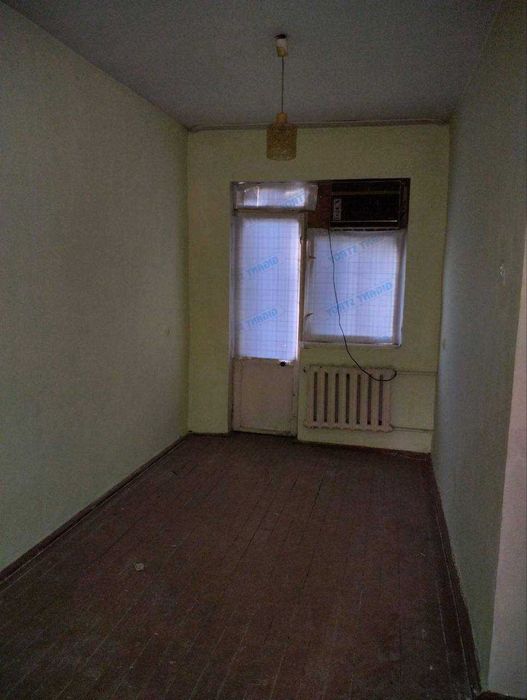 Срочно продается 5-комнатнаяквартира центре города Гулистана