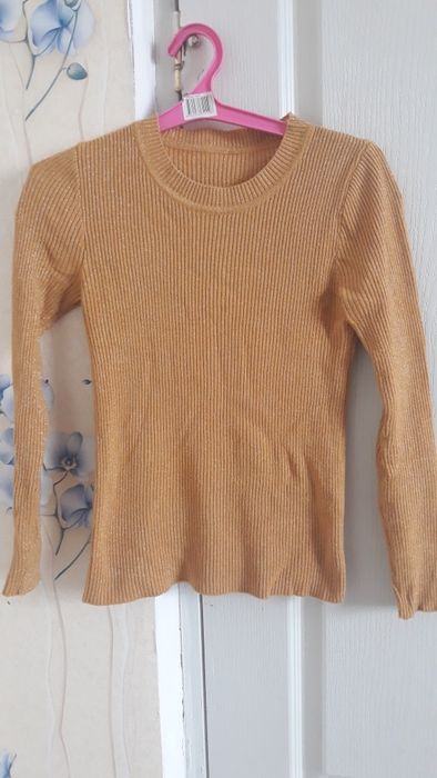 Платья красивый, рубашка, кофта, джинсы