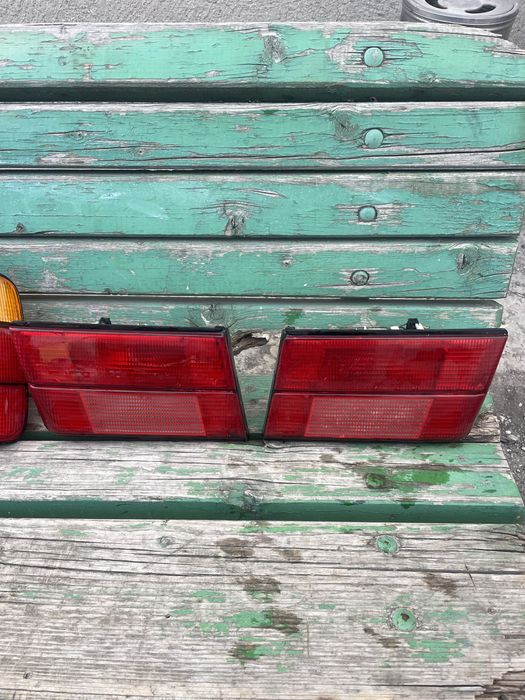 Оригинални стопове hella и решитка с бъбреци от бмв е34