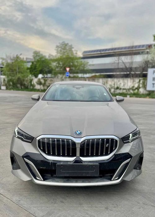 Bmw I5 50L naxt va xalol nasiyaga