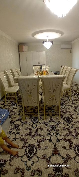 Oq stol stul yongʻoqdan