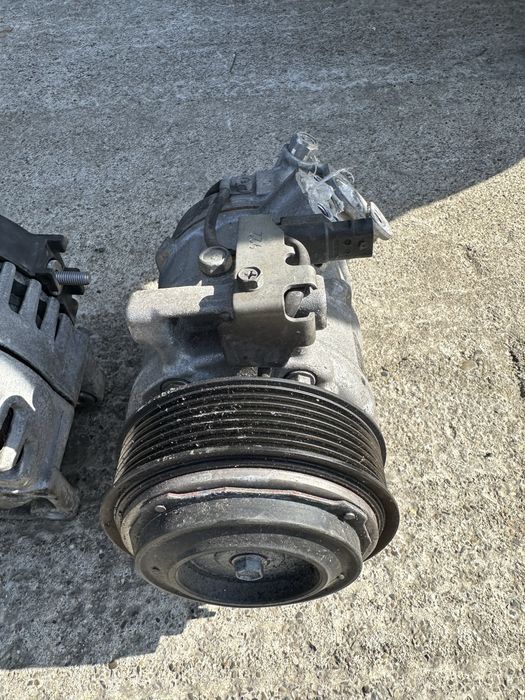 Compresor ac / Alternator Mercedes C Class W205