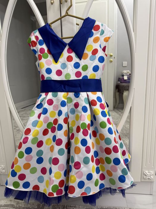 Продам детские платья от 4 лет до 7