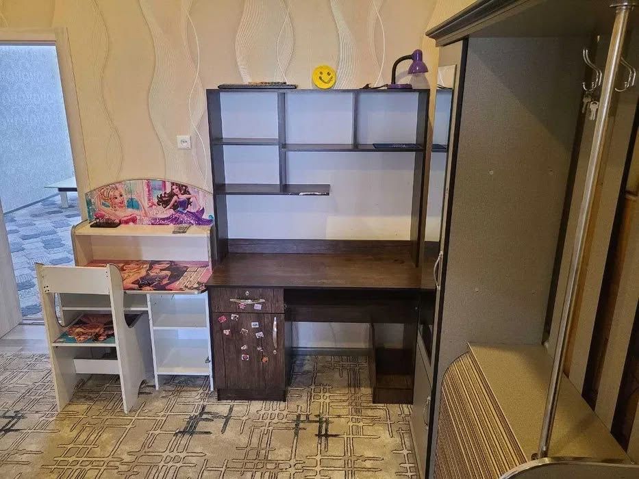 Novostroyka 2 xonali kv ijaraga beriladi. 300